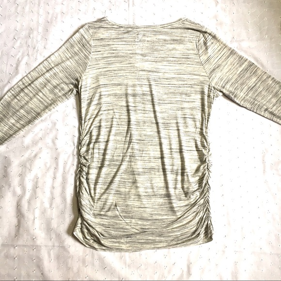 Motherhood Maternity Long Sleeve Rouched Grey Top - Picture 3 of 6
